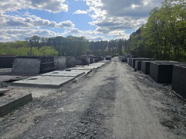 Zbiorniki betonowe różnych pojemności z atestem PZH  w Rydułtowy